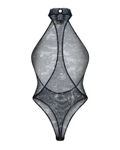 Body z ozdobną zawieszką na szyi