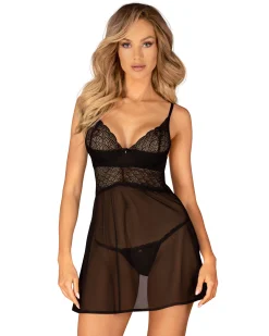 Czarna, prześwitująca babydoll i stringi